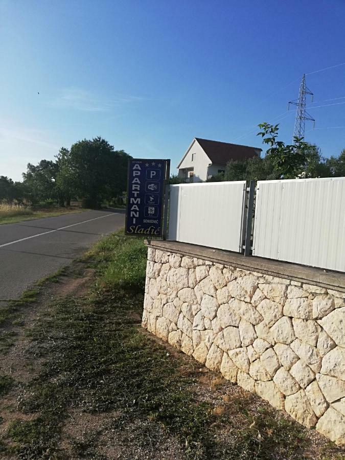 Apartmani Sladic 스크라딘 외부 사진